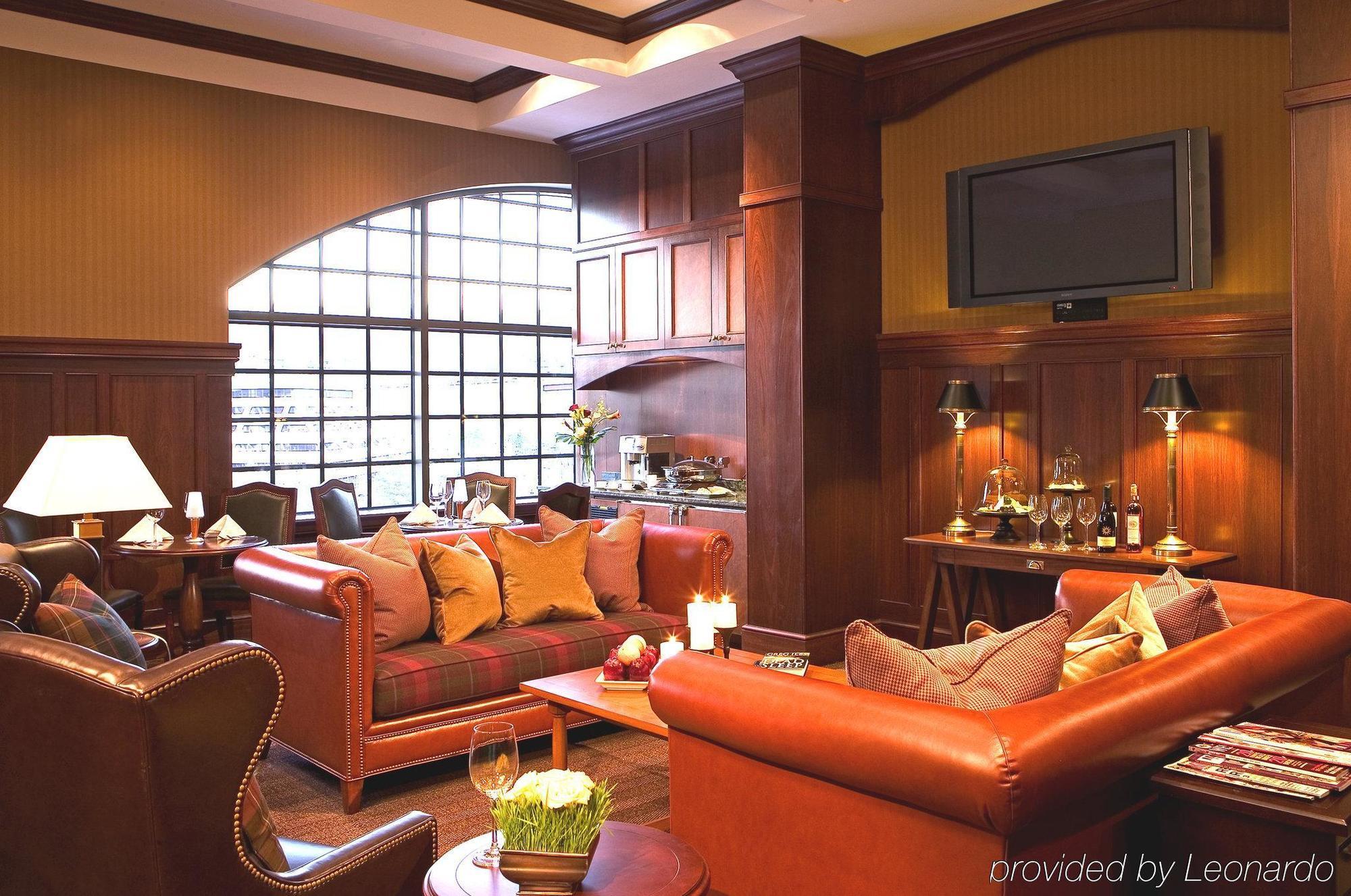 Sheraton Hotel 3*